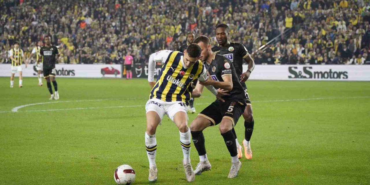 Trendyol Süper Lig: Fenerbahçe: 2 - Alanyaspor: 2 (Maç Sonucu)