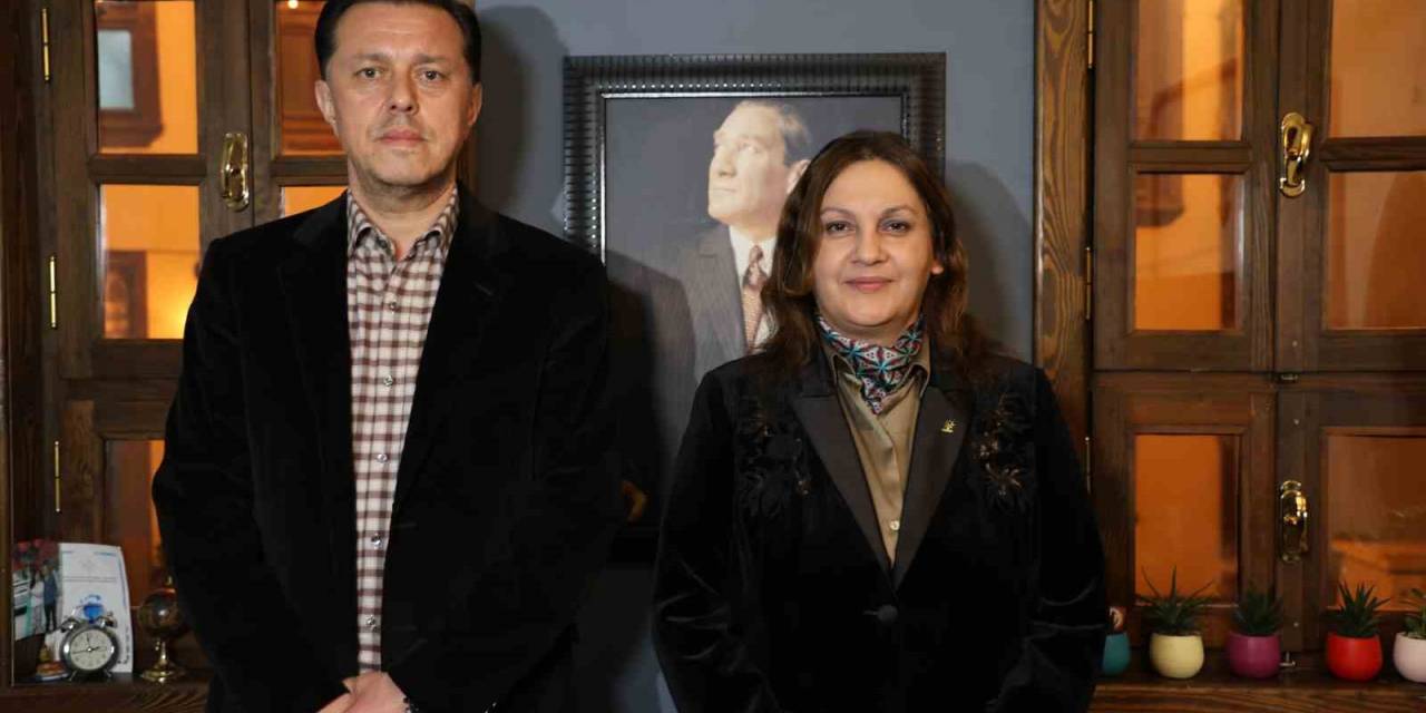 Osmanlı İmparatorluğu’nun Seferlerine ‘Karı Almak İçin’ Diyen Büyükerşen’e Büyük Tepki