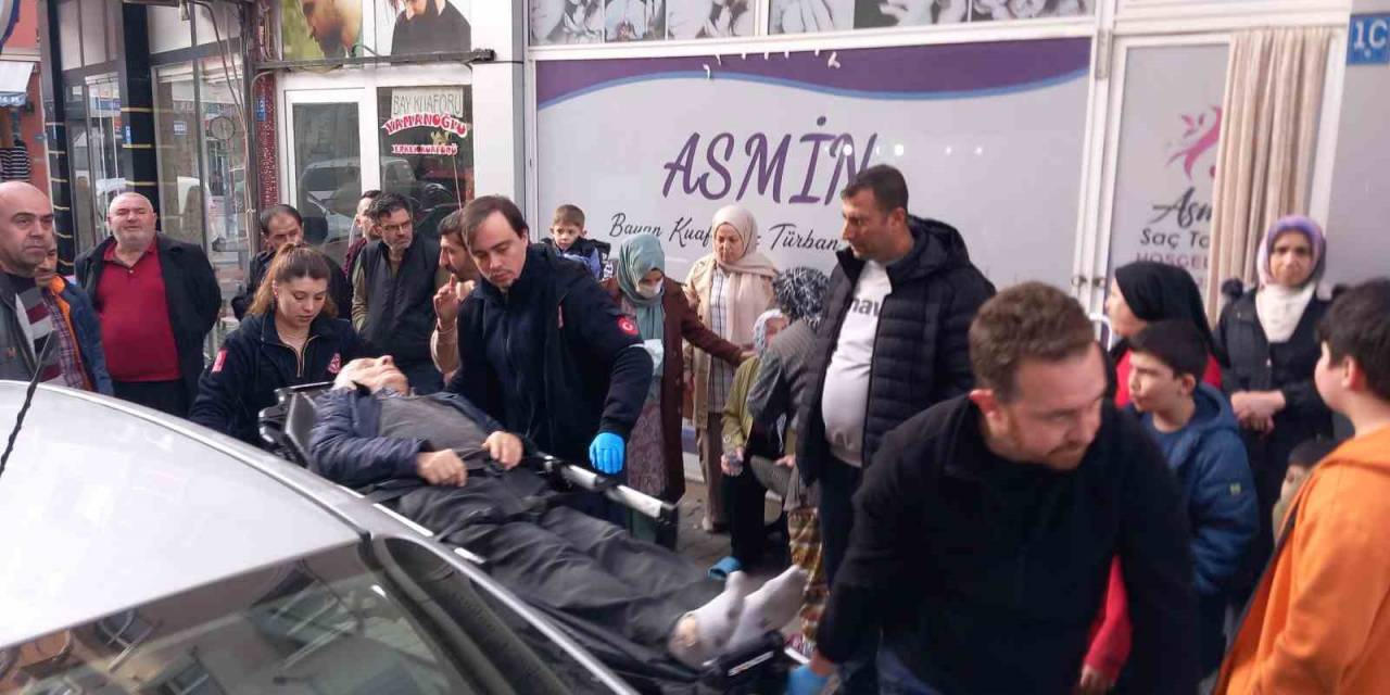 Otomobilin 90 Yaşındaki Yayaya Çarpığı Anlar Kamerada