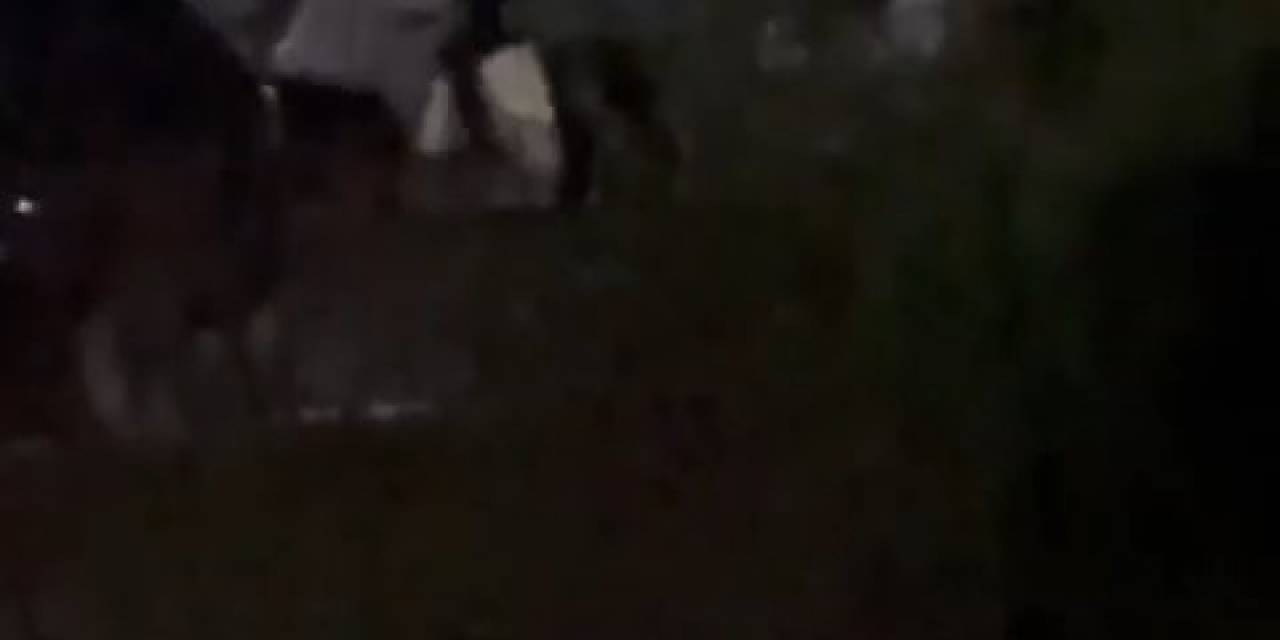 Başakşehir’de Park Kavgası Kamerada: Komşusunun Kafasına Yerinden Söktüğü Süs Lambasıyla Vurdu