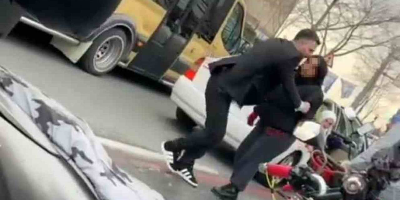 İstanbul’a Trafikte “Sinyal Vermedin” Kavgası Kamerada: “Senin Kemiklerini Kırar Eline Veririm”