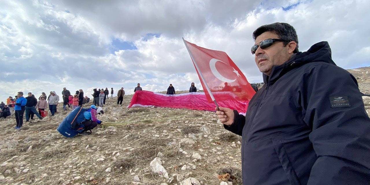 Şehitlere Saygı Uçuşu