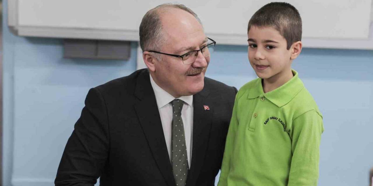 Öğrencinin Seçim Vaadini Sivas Belediye Başkanı Gerçekleştirdi