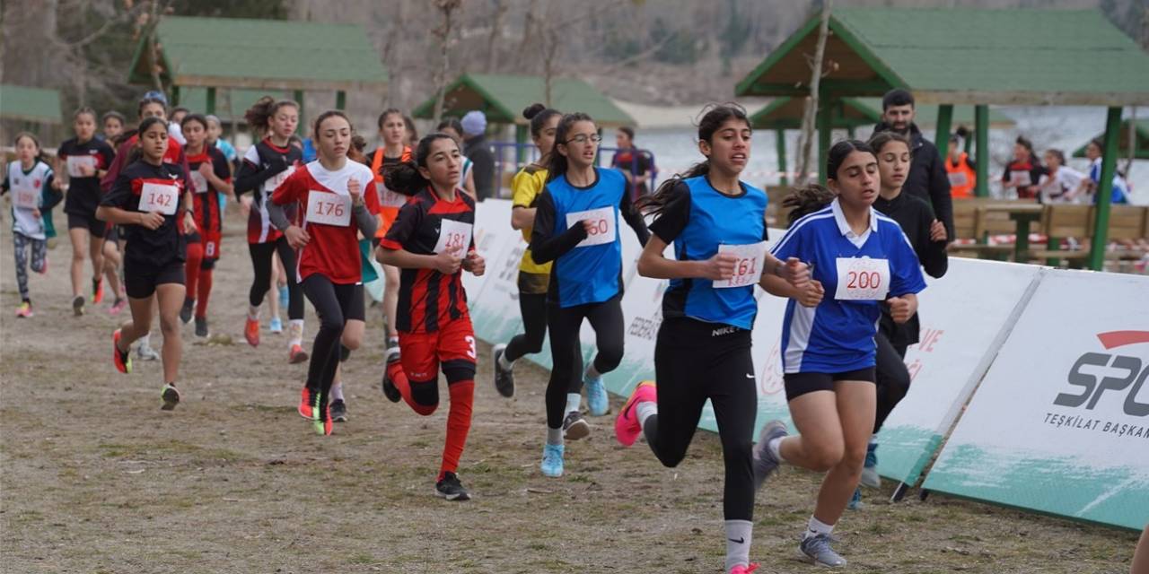 Isparta Türkiye Kros Türkiye Şampiyonası’na Ev Sahipliği Yaptı