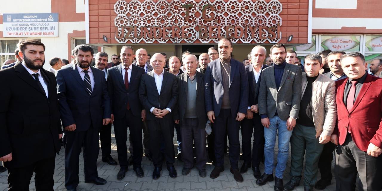 Başkan Sekmen Uzundere’ye Çıkarma Yaptı