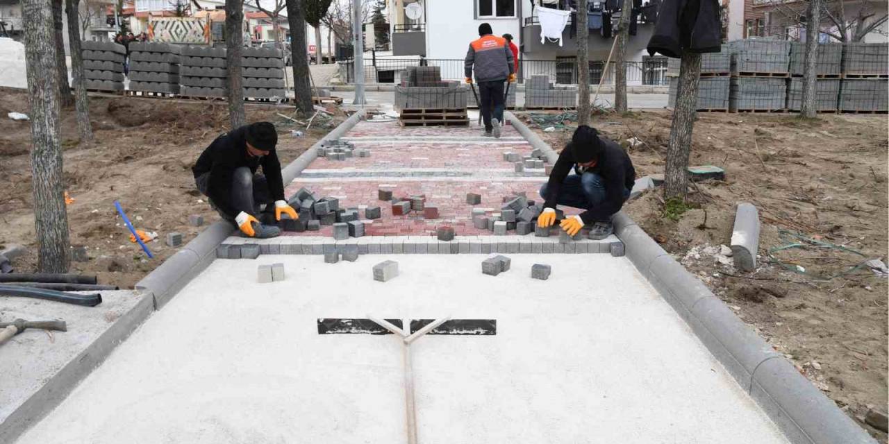 Isparta Belediyesi  Fatih Parkını Yeniliyor