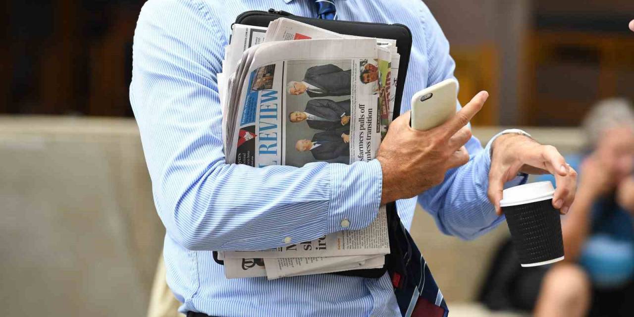 Fransız Kasabasında Kamusal Alanlarda Akıllı Telefon Kullanımı Yasaklandı