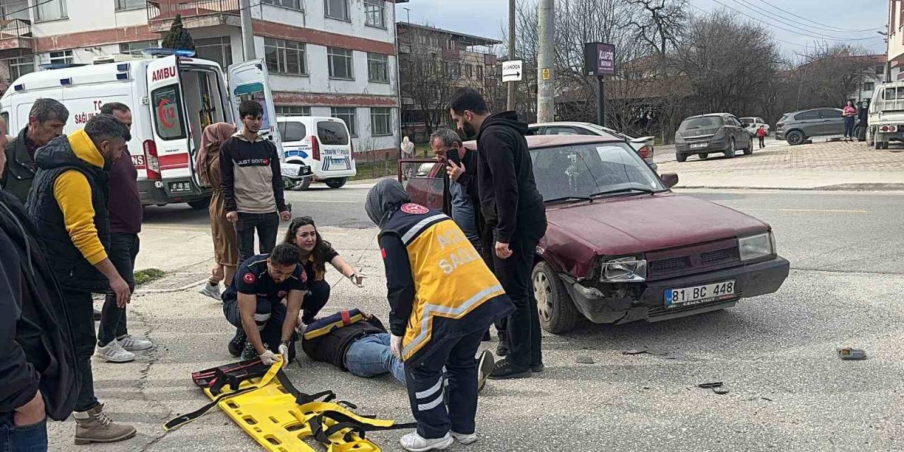 Otomobil Motosiklete Çarptı: 1 Yaralı