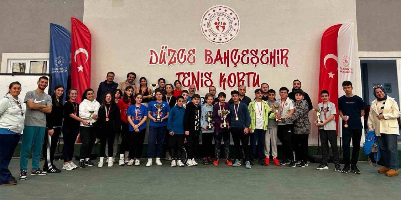 Tenis Müsabakaları Sona Erdi