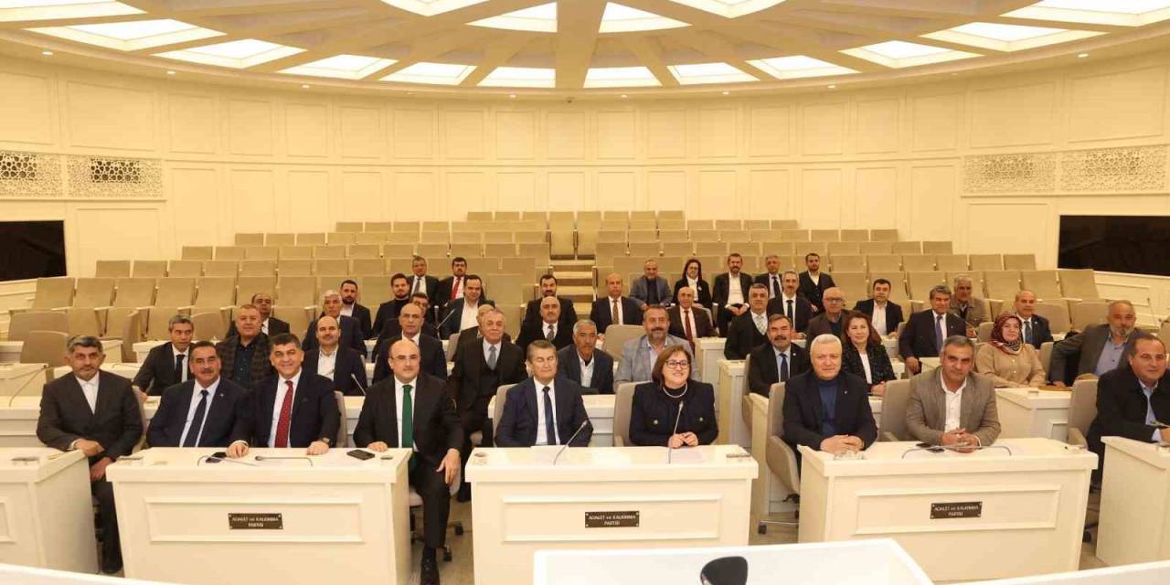 Büyükşehir Belediye Meclisi Toplandı