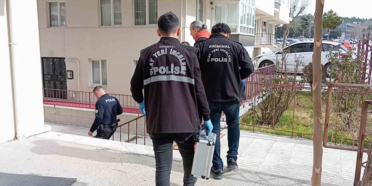 5. Kattan Düşen Genç Kız Ağır Yaralandı