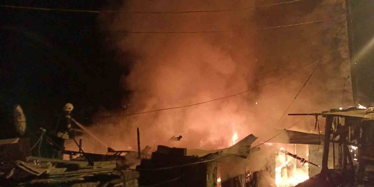 26 Yaşındaki Genç Yangında Hayatını Kaybetti