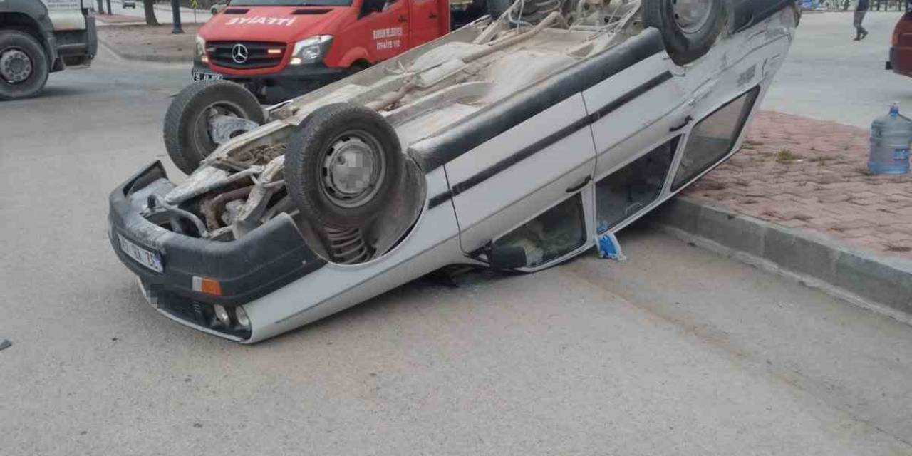 Burdur’da Kamyon İle Çarpışan Otomobil Takla Attı: 1 Yaralı