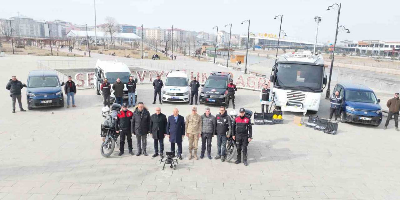 Ağrı’da Yeni Emniyet Araçları Tanıtıldı