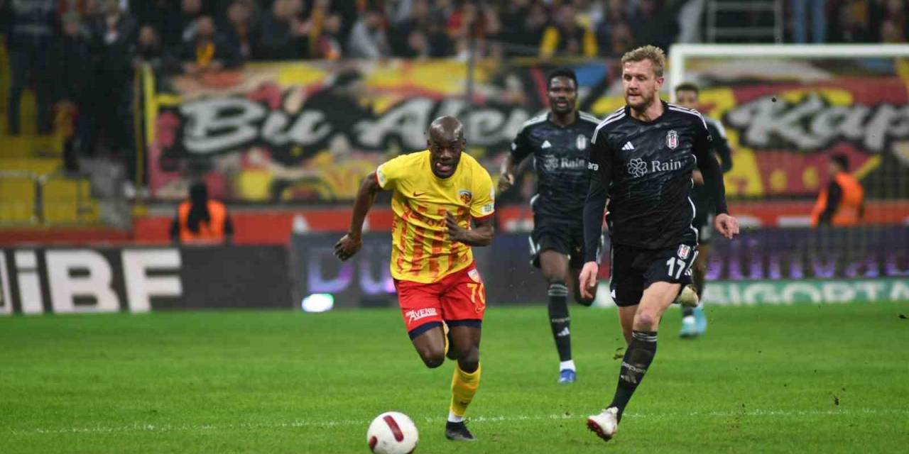 Trendyol Süper Lig: Kayserispor: 0 - Beşiktaş: 0 (İlk Yarı)