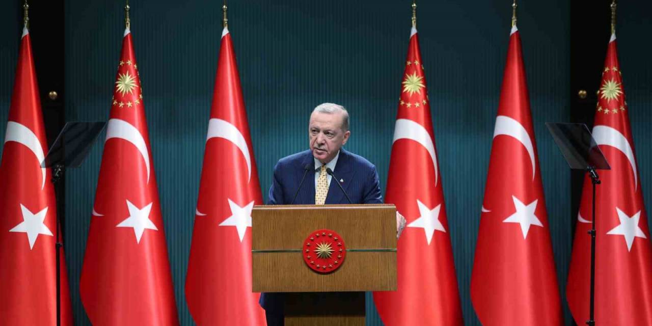Cumhurbaşkanı Erdoğan: ”türkiye Ne Pahasına Olursa Olsun Güney Sınırlarında Bir Teröristan Kurulmasına Müsaade Etmeyecektir”