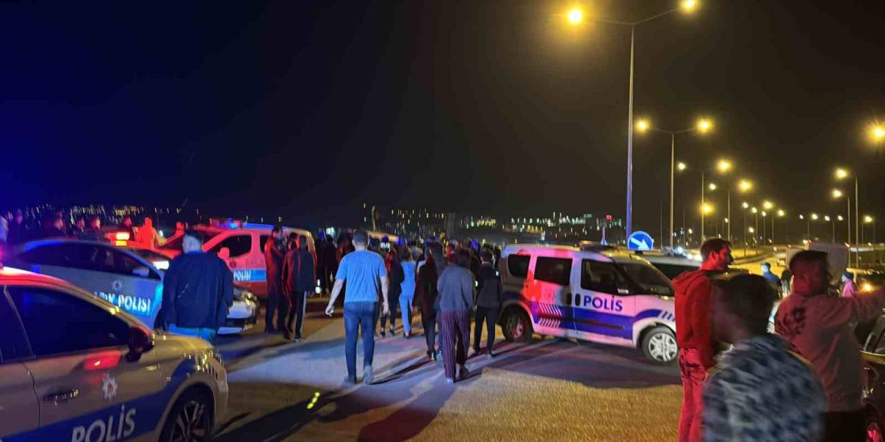 Düzce’de 5 Kişinin Yaralandığı Kaza Sonrası Mahalleli Sokağa Döküldü