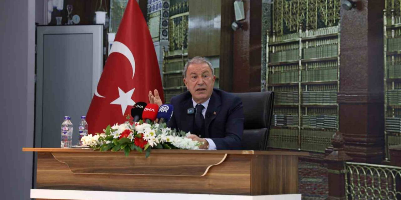 Ak Parti Milletvekili Hulusi Akar: “Tsk Depremin İlk Saatinden Beri Sahada, Bunu Bilin”