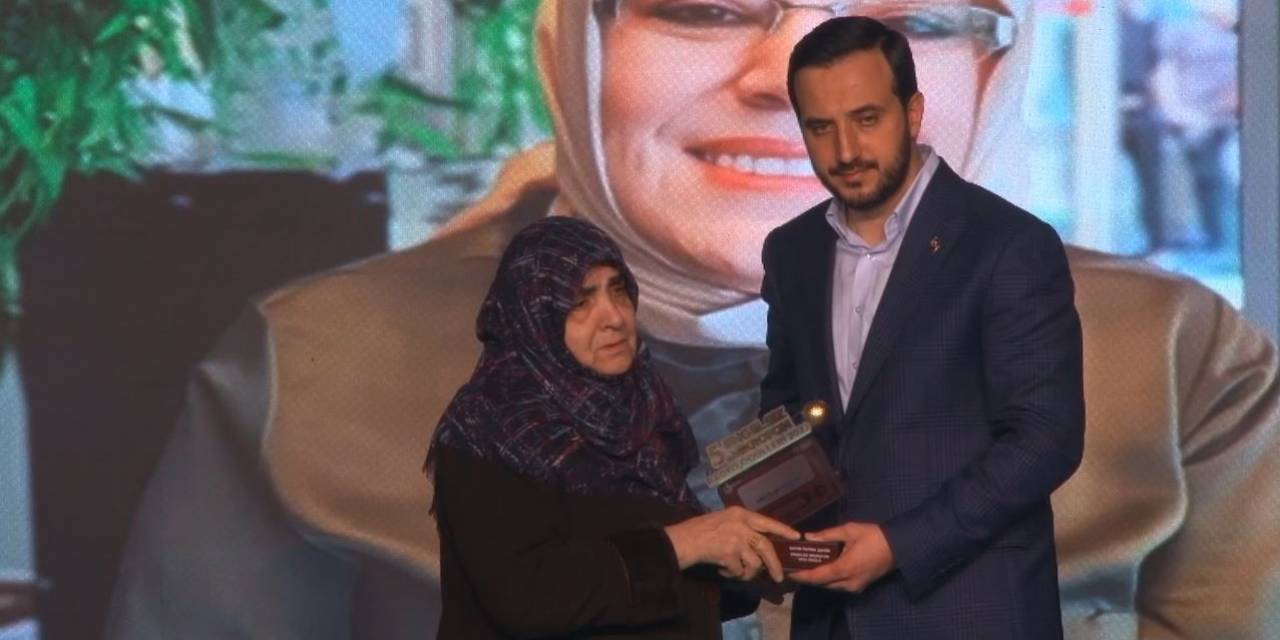 Bağcılar’da 5’inci Engelsiz Mikrofon Radyo Ödülleri Sahiplerini Buldu