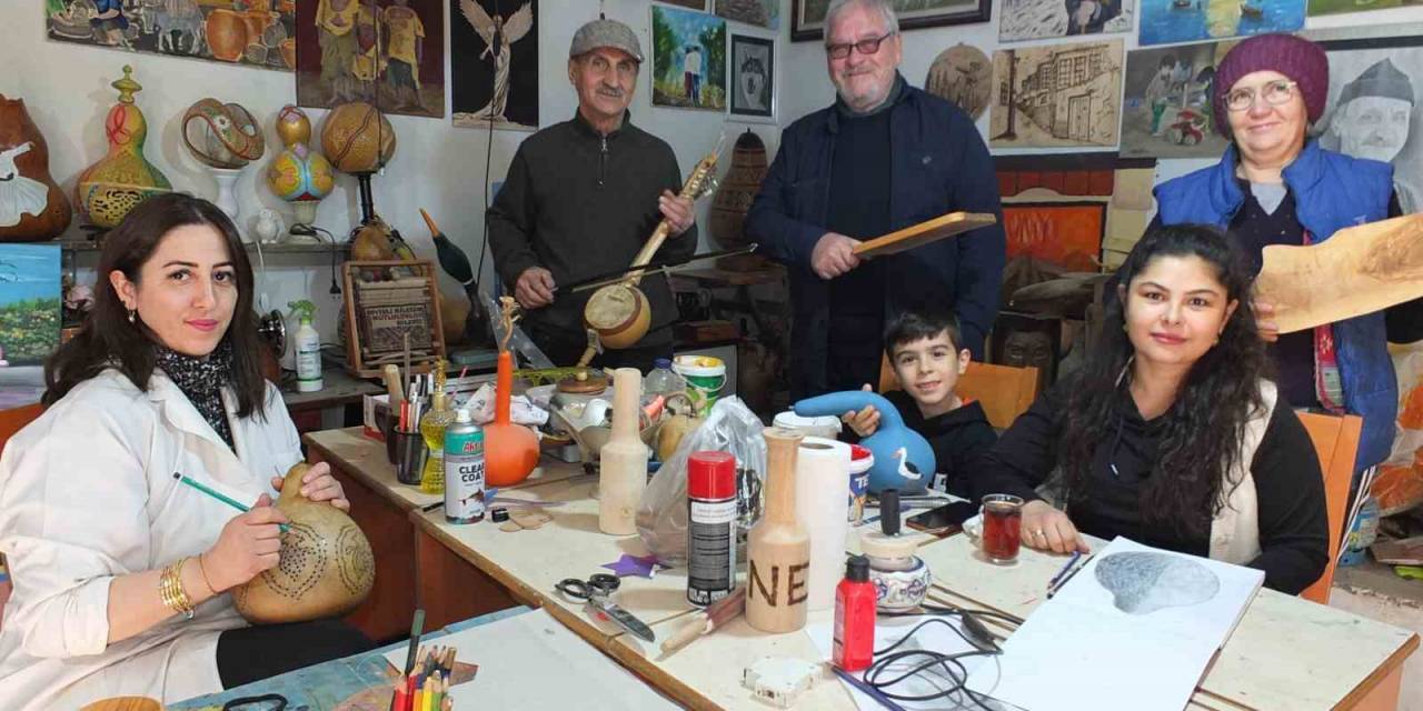 Balıkesirli Tekniker Evinde Atölye Kurdu, Ücretsiz Kurs Veriyor