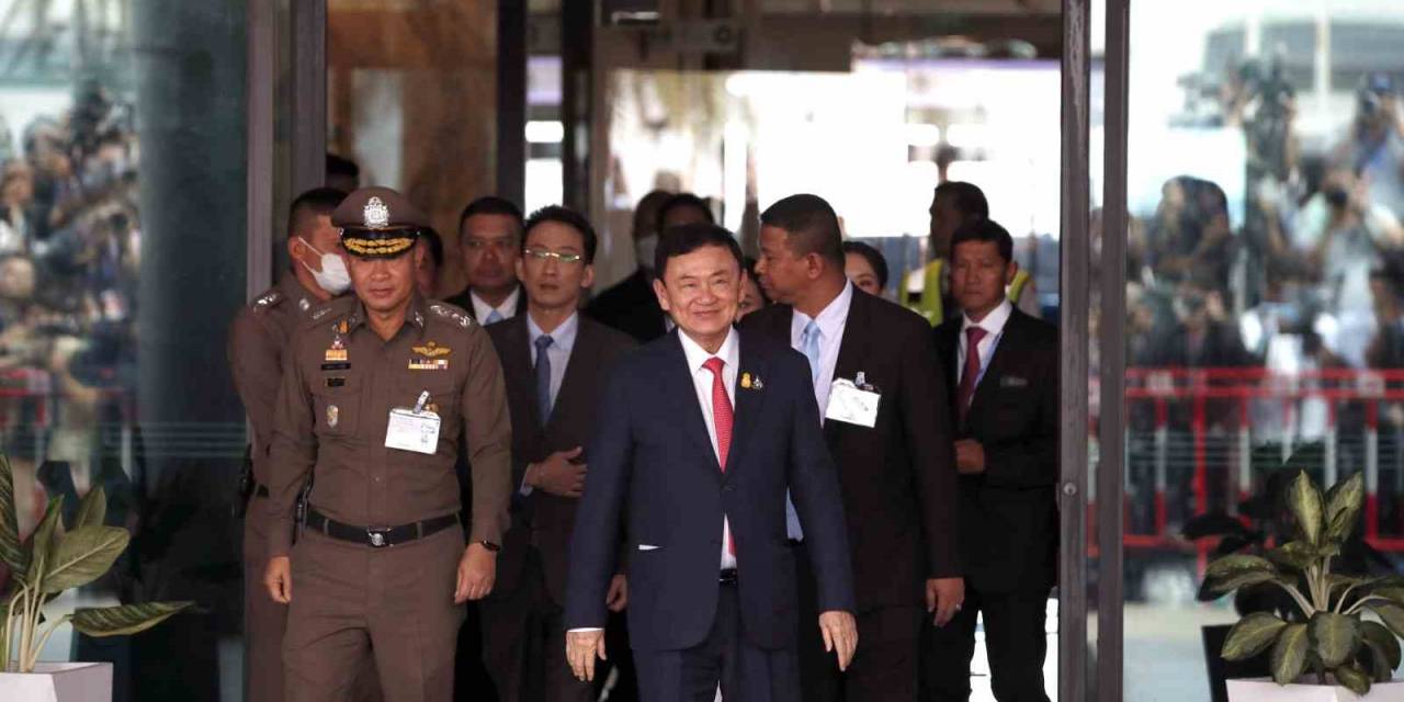 Tayland’ın Eski Başbakanı Thaksin’e Şartlı Tahliye Kararı