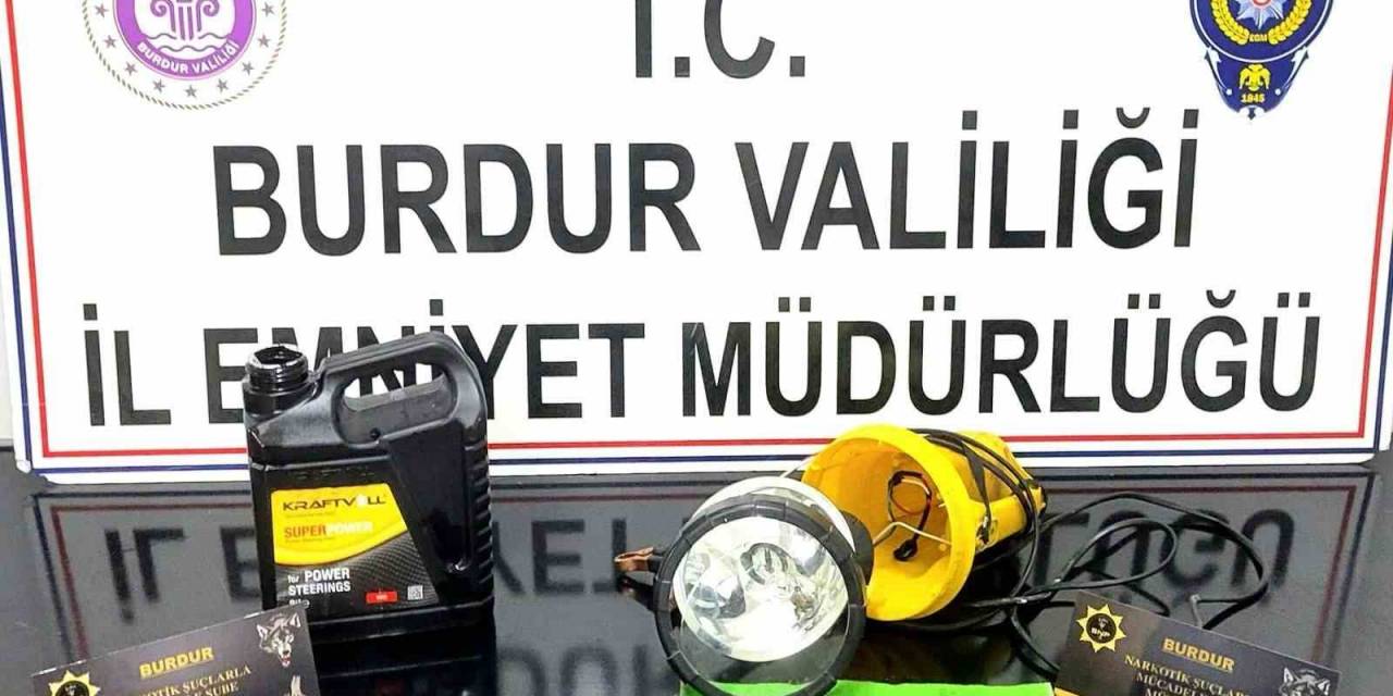 Durdurulan Araçta Uyuşturucu Çıktı, 2 Şahıs Tutuklandı