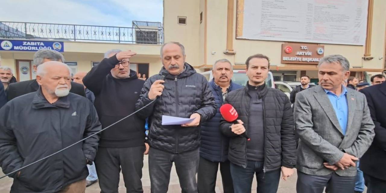 Artvin CHP İl Başkanı Atan'dan Belediye Başkanı Elçin'e çağrı: "Başkanlıktan da istifa et"