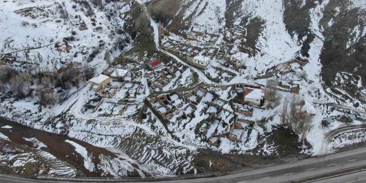 3 Harfliler İddiası İle Gündeme Gelen Köye Muhtar Adayı Çıktı