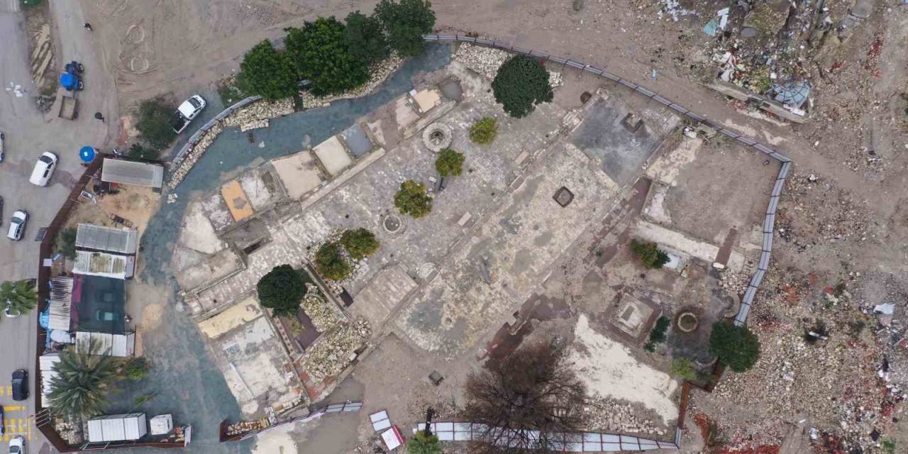 Antakya Ulu Cami’de Enkaz Kaldırıldı