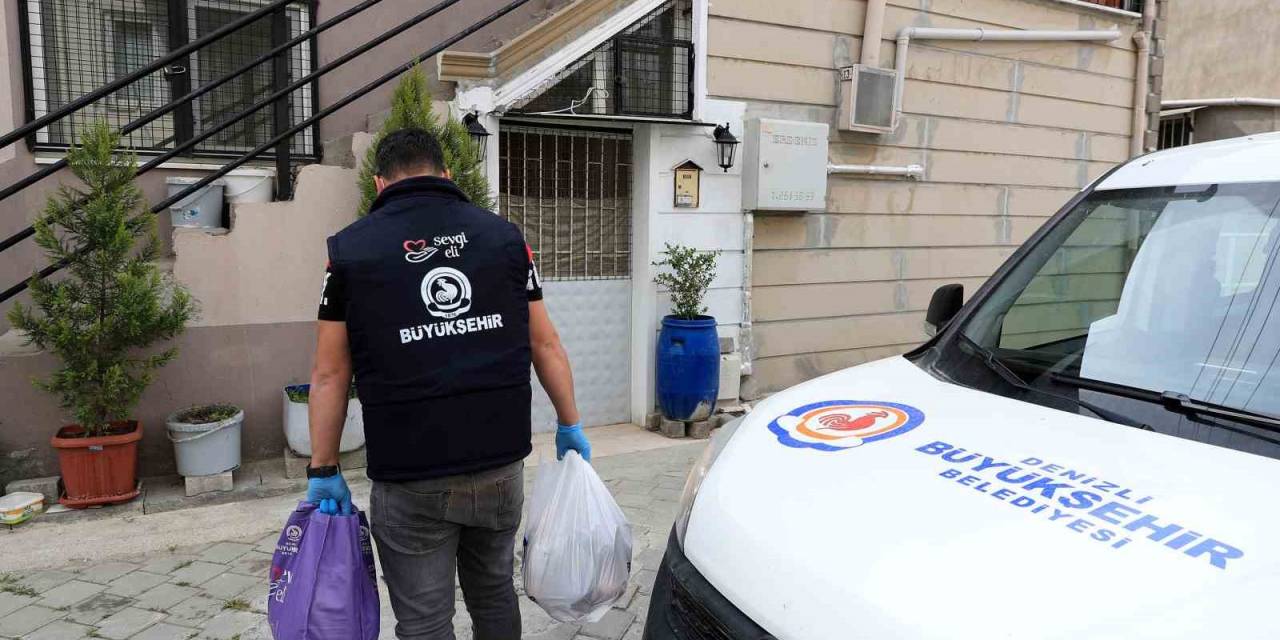 Denizli Büyükşehir Belediyesi Sevgi Eli 18 Yaşında