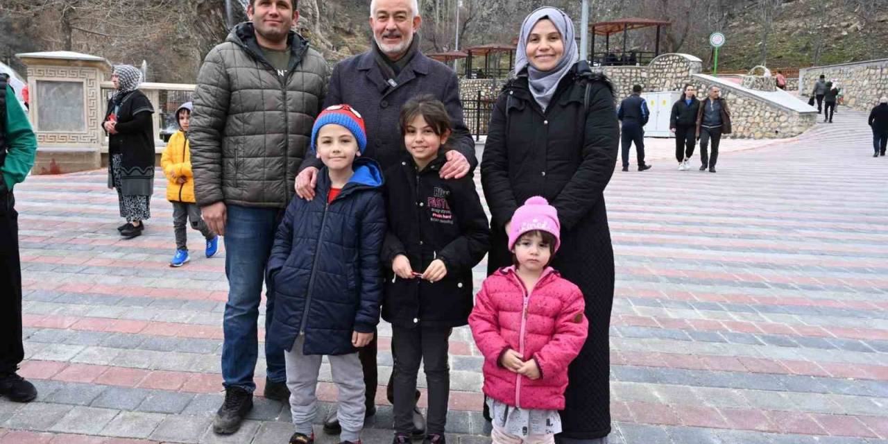 Başkan Başdeğirmen: “O Güler Yüzünüzle Sizinleyiz”