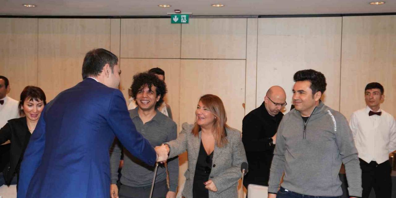 İstanbul Büyükşehir Belediye Başkan Adayı Kurum: "İbb Radyo’yu Tekrar Açacağız"