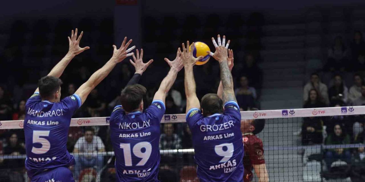 Kupa Voley: Arkas Spor: 3  - Galatasaray: 1