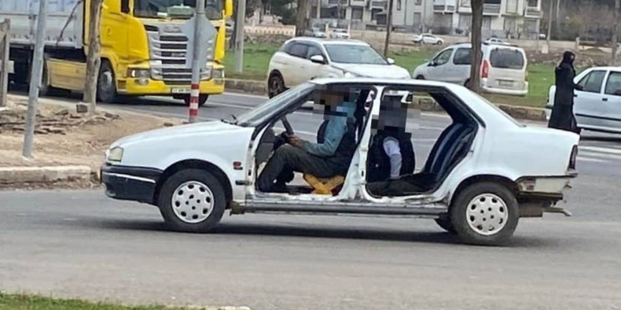 Bakan Bir Daha Baktı: Kapısız, Koltuksuz Yolculuk