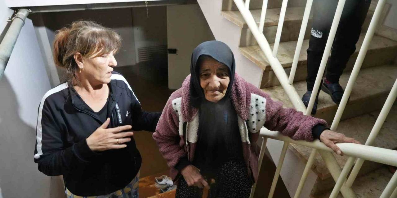 Depremde Yıkılan Evden Sağ Çıktı, Antalya’da Kaldığı Ev Sular Altında Kaldı