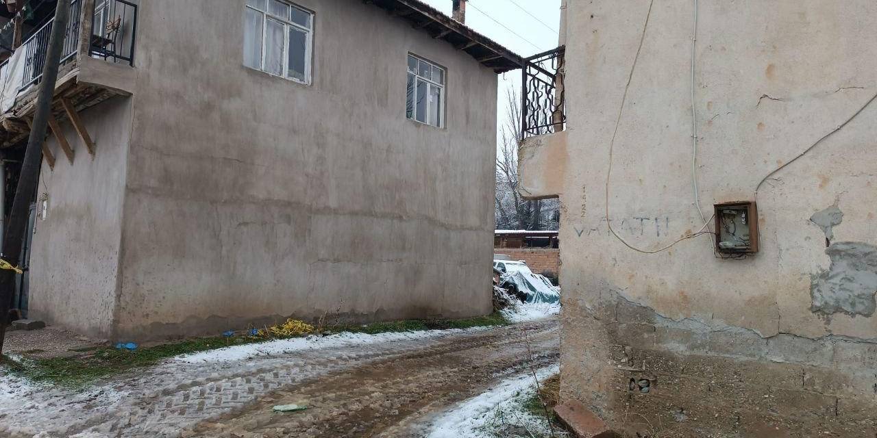 Isparta’da Pencereden Düşen Yaşlı Adam Hayatını Kaybetti