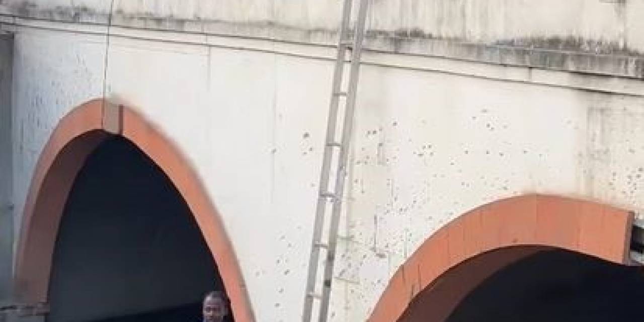 Polisten Kaçmaya Çalışırken Derede Mahsur Kaldı