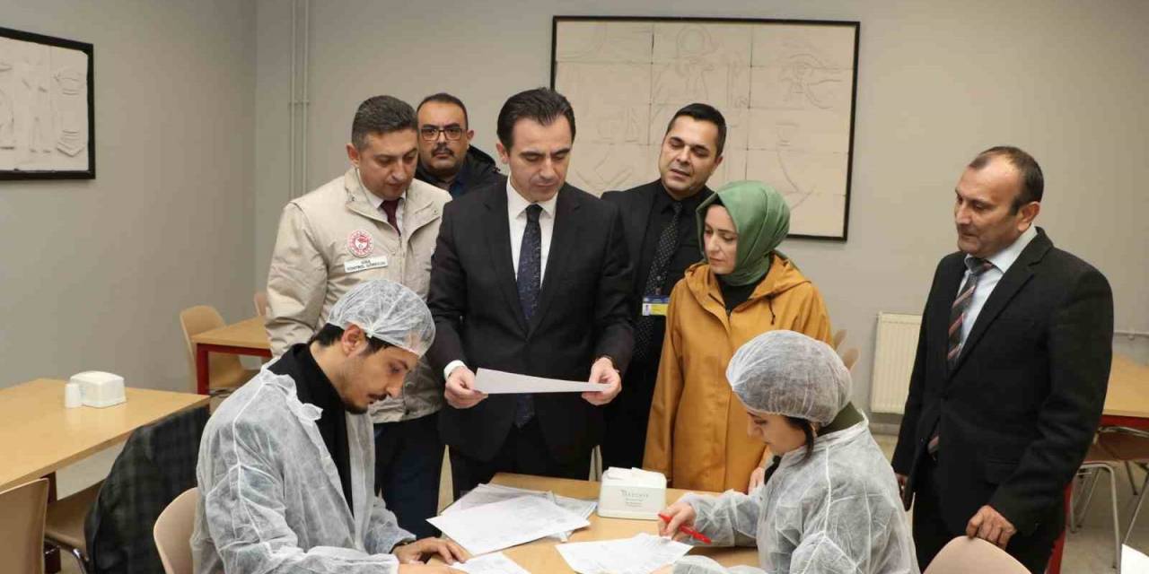 Sancaktepe Kaymakamı Ahmet Karakaya Kantinleri Ve Yemekhaneleri Denetledi