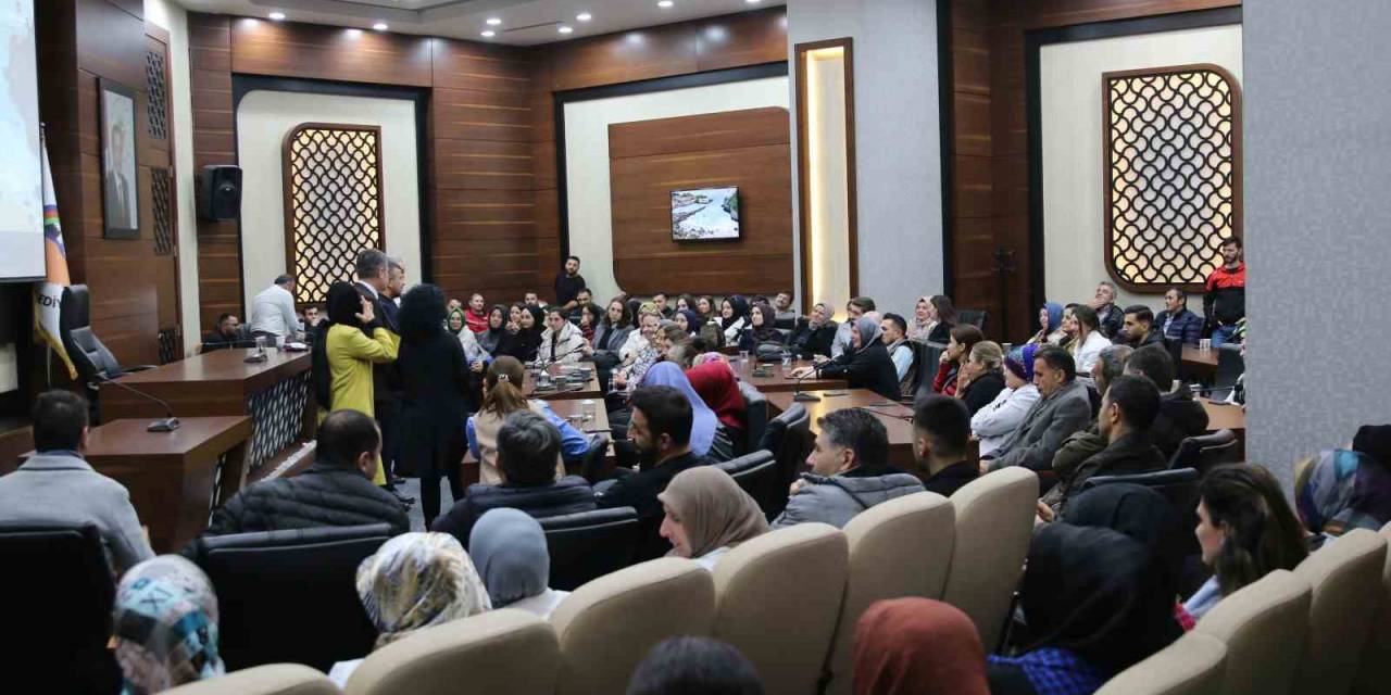 Belediye Personellerine Türkiye’nin Güzelliklerini Anlattılar