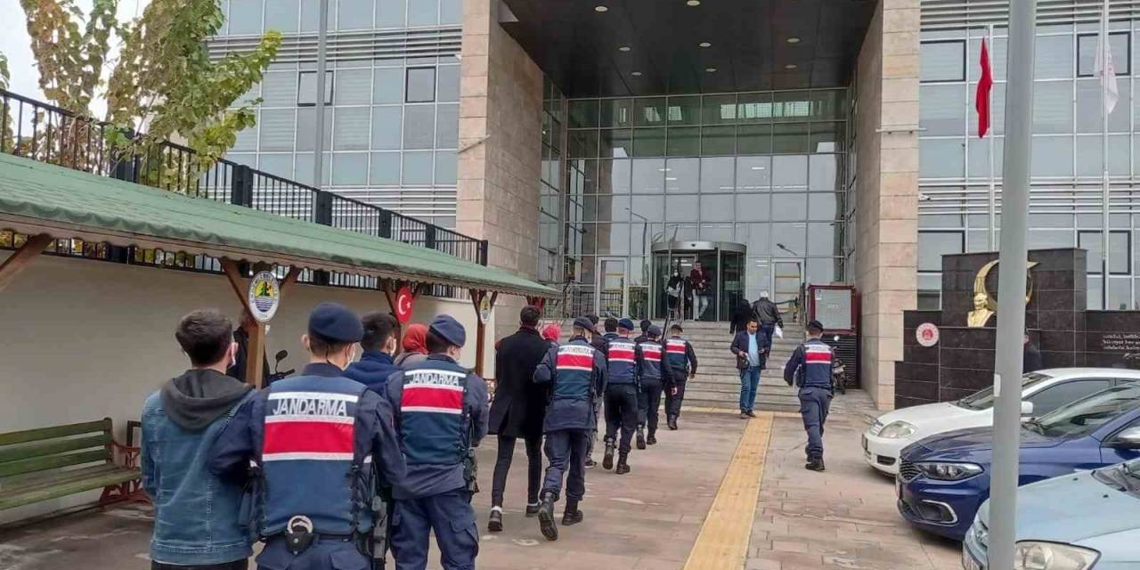 Jandarma Mersin’de Suç Ve Suçluya Geçit Vermedi