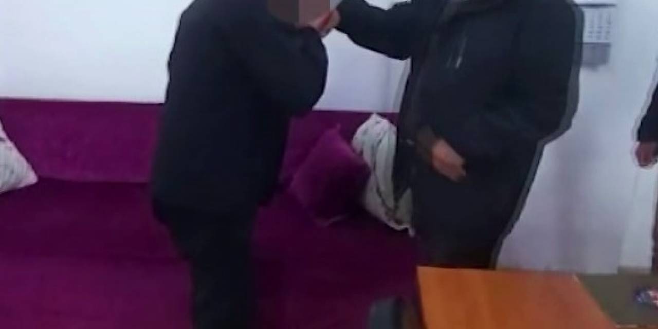 Pkk’da Çözülmeler Devam Ediyor: Jandarmanın İkna Ettiği Örgüt Mensubu Teslim Oldu