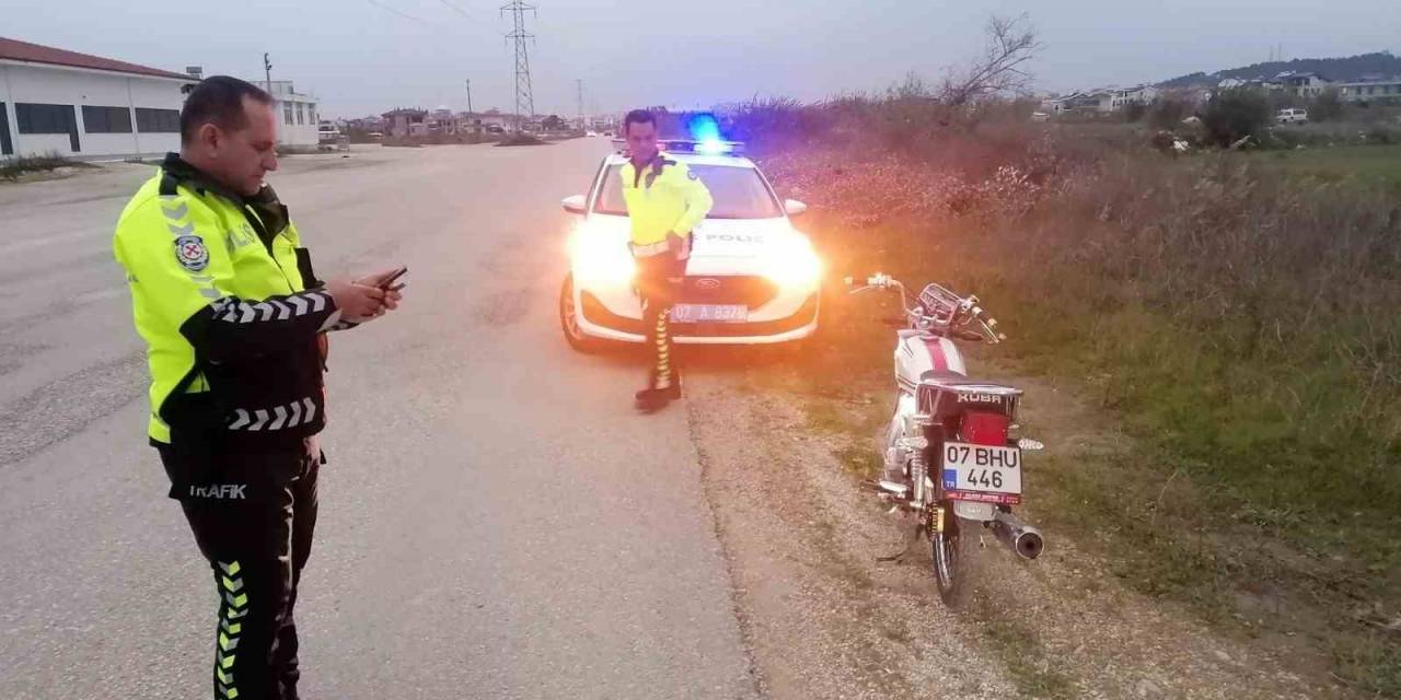 Devrilen Motosikletin Sürücüsü Yaralandı