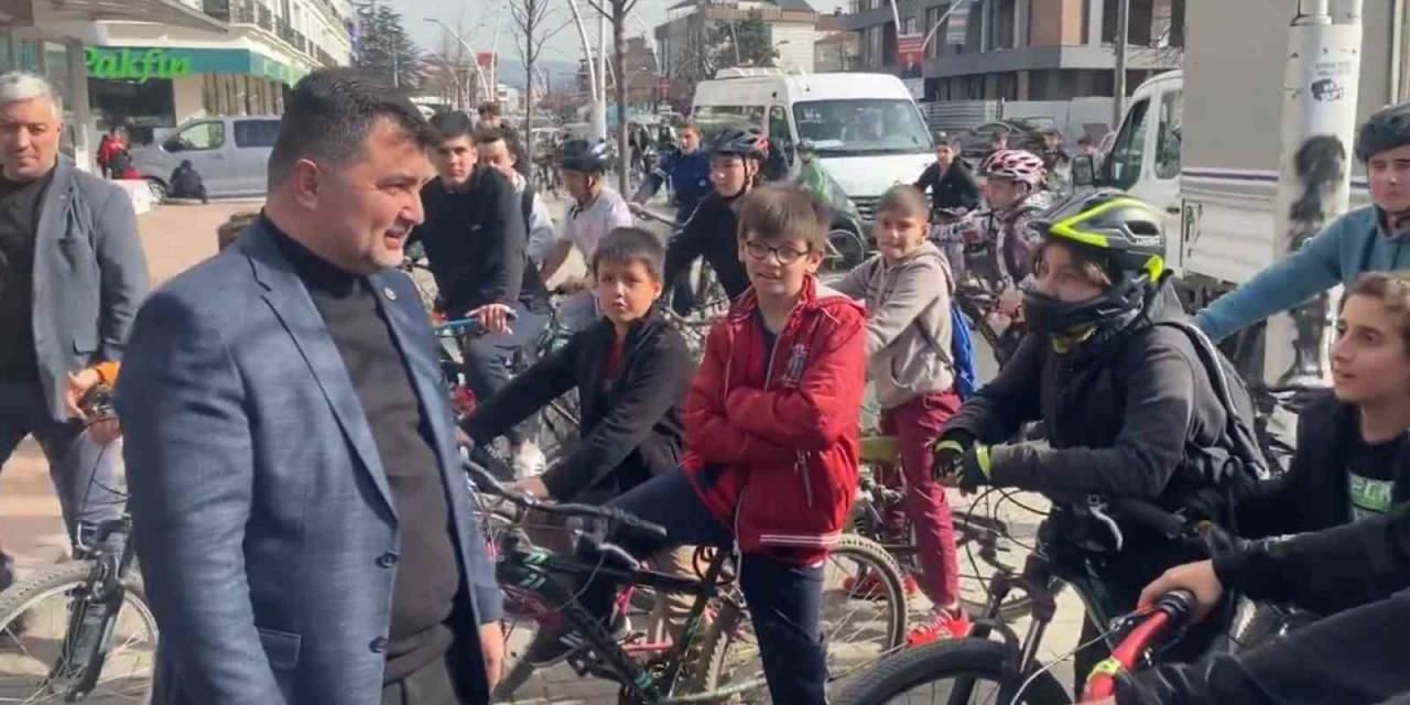 Milletvekili Öztürk’ten Bisiklet Parkı İstediler