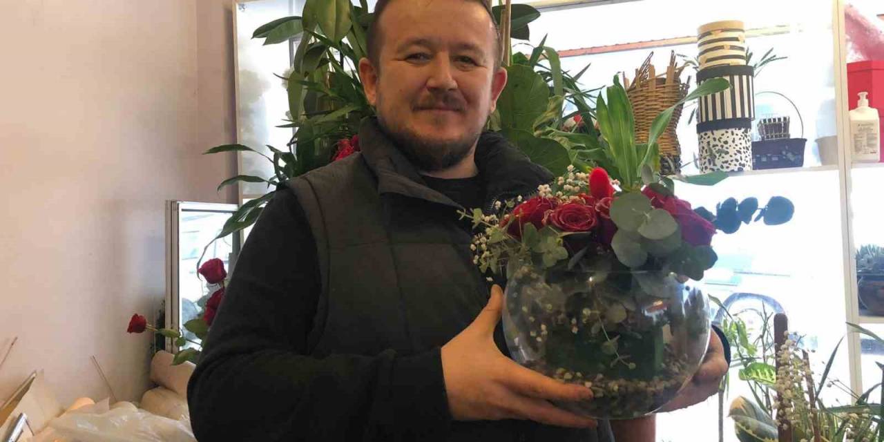 14 Şubat’a Damgasını Vuran Çiçek ‘Gül’ Ve ‘Papatya’ Oldu