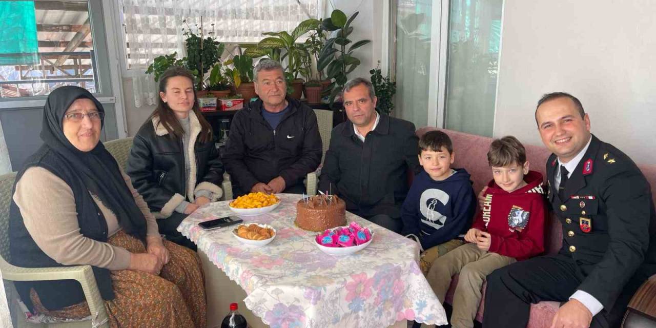 Jandarma, Şehidin Emanetini Yalnız Bırakmadı