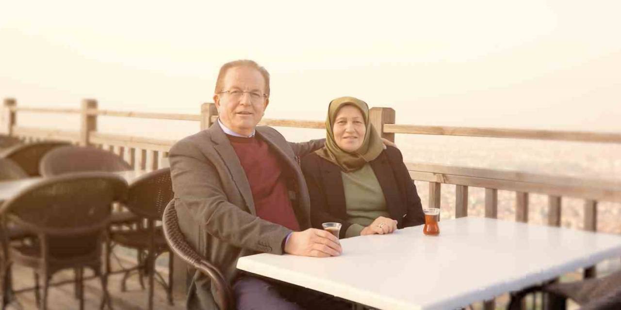 Pamukkale Belediye Başkan Adayı Pekdemir Çifti Dikkat Çekti