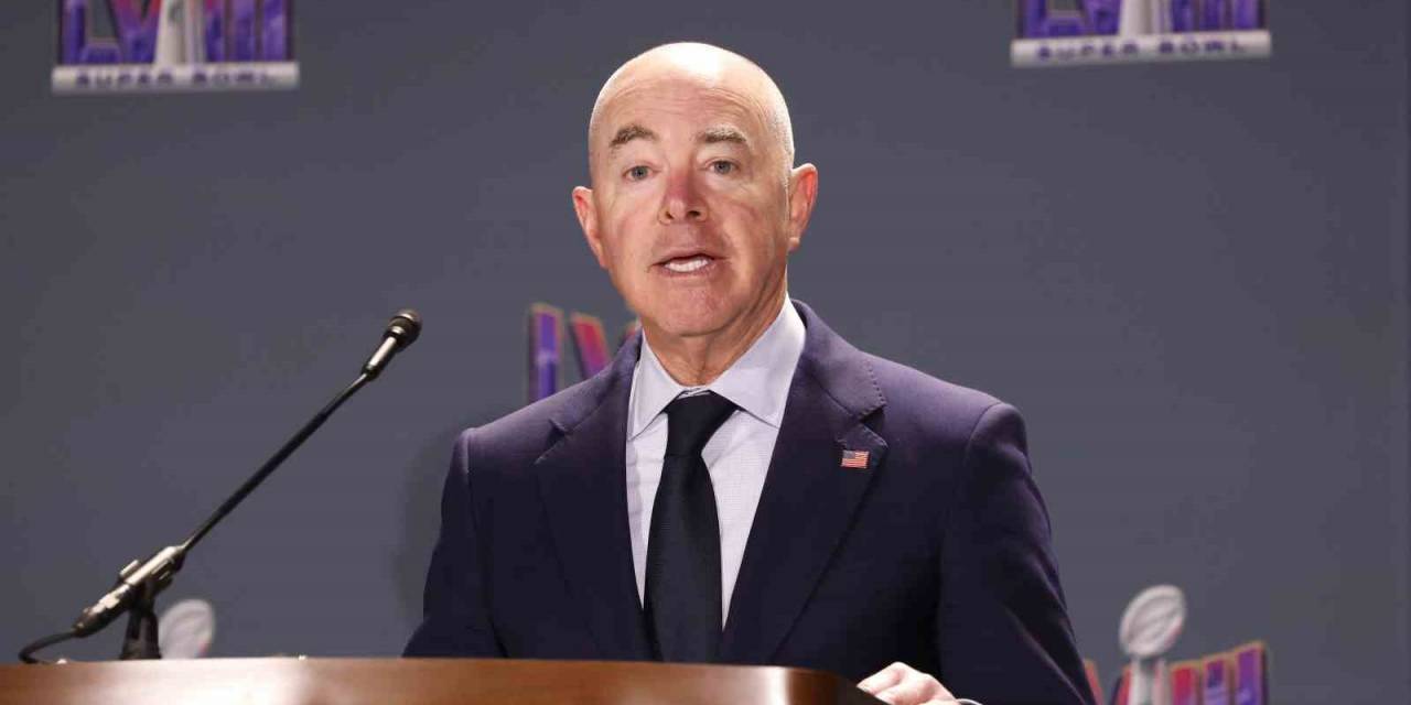 Abd İç Güvenlik Bakanı Mayorkas Hakkındaki Azil Maddeleri Kabul Edildi