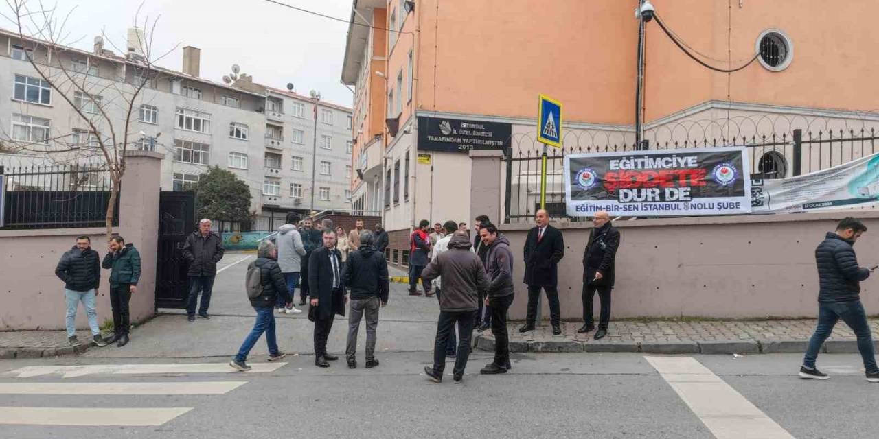 Gaziosmanpaşa’da Veliden, Öğrencilerine "Arkadaşlarınızı İyi Seçmelisiniz" Konuşması Yapan Öğretmene Darp İddiası