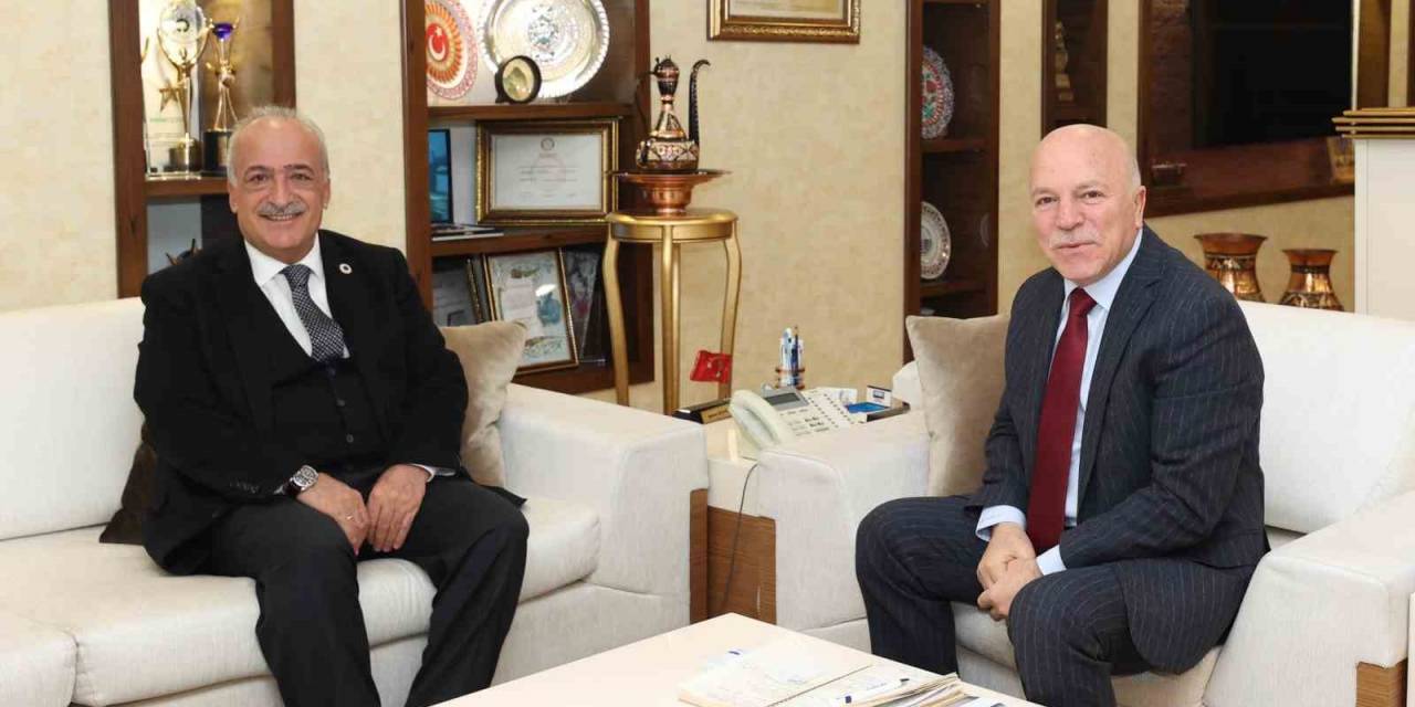 Rektör Çomaklı, Başkan Sekmen’in Konuğu Oldu