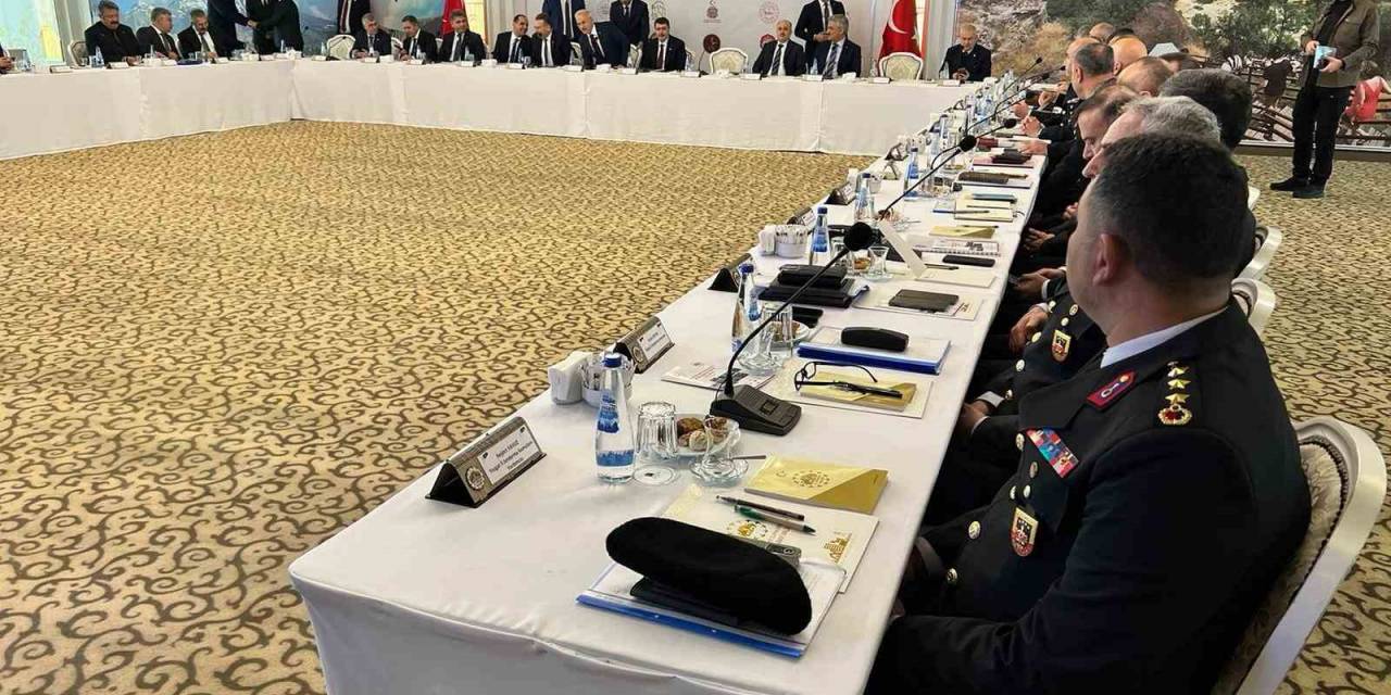 14 İlin Valisi Metamfetamin İle Mücadele İçin Aksaray’da Toplandı